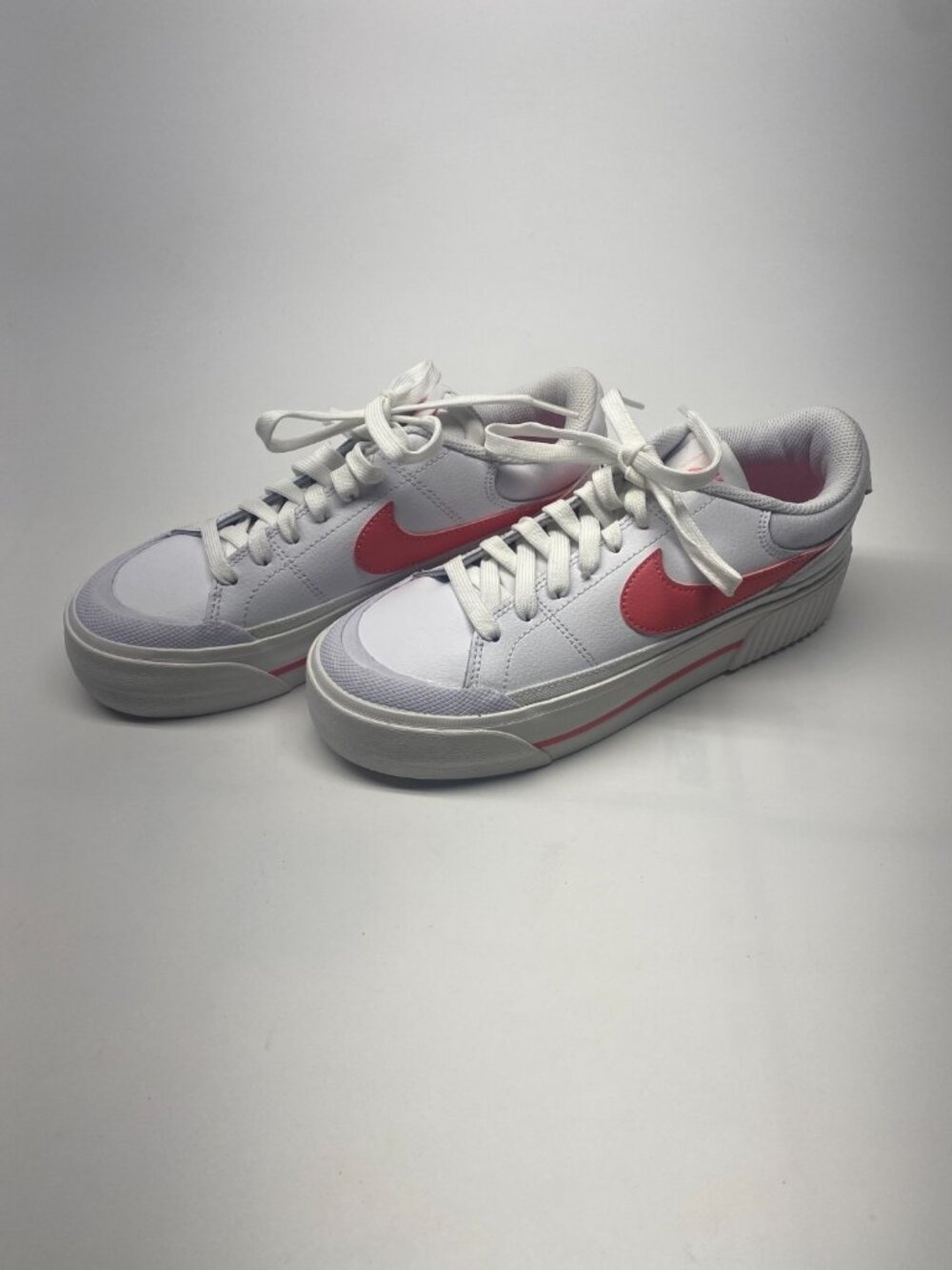 Nike Women’s Court Legacy Lift Sneaker White Sz 6